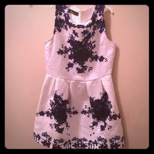 Beautiful floral evening dress💙